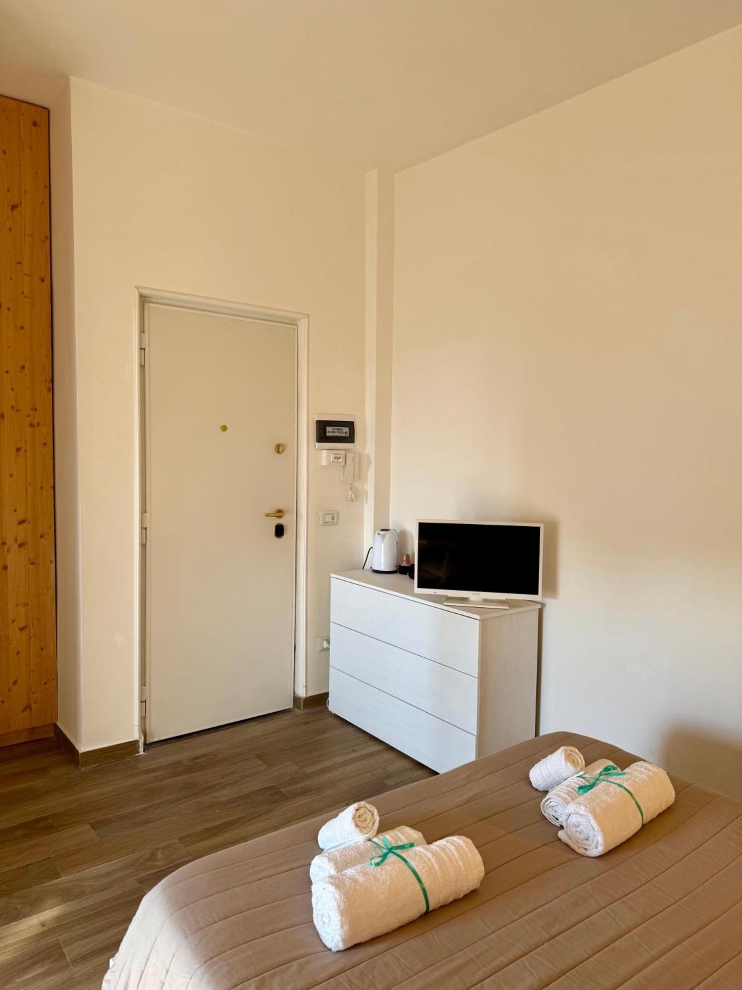Loft Corso Trieste Free Parking & Kitchen Bari Kültér fotó